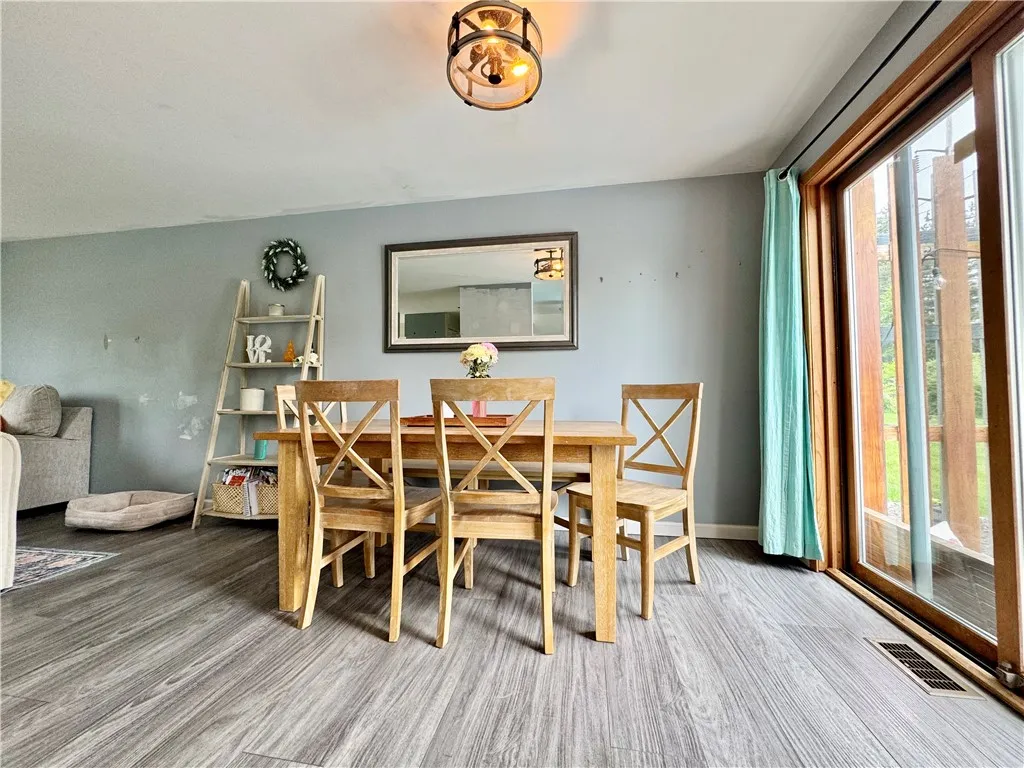 142 Biltmore Drive, Horseheads, New York 14845, Horseheads, New York 14845, 4 Bedrooms Bedrooms, 9 Rooms Rooms,3 BathroomsBathrooms,Residential,Closed,142 Biltmore Drive, Horseheads, New York 14845,0,R1613121