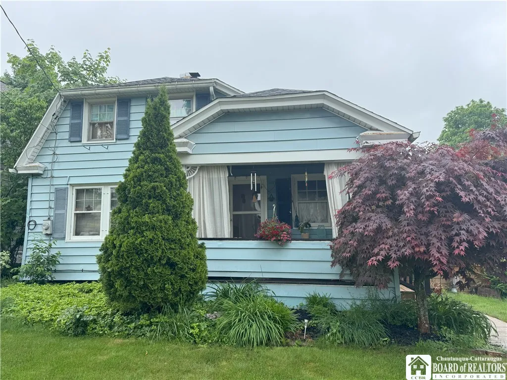 162 Sturges Street, Jamestown, New York 14701, Jamestown, New York 14701, 3 Bedrooms Bedrooms, 9 Rooms Rooms,2 BathroomsBathrooms,Residential,Closed,162 Sturges Street, Jamestown, New York 14701,0,R1612822