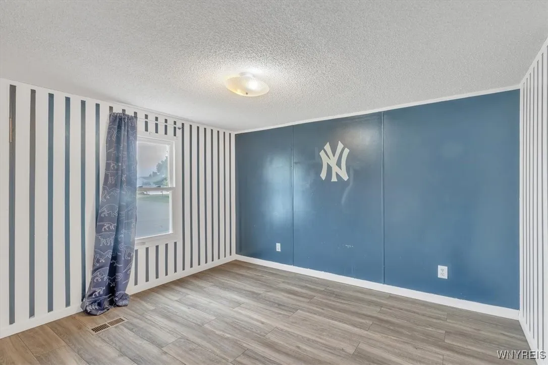 1172 Underwood Court, Lockport Town, New York 1409, Lockport Town, New York 14094, 3 Bedrooms Bedrooms, 8 Rooms Rooms,2 BathroomsBathrooms,Residential,For Sale,1172 Underwood Court, Lockport Town, New York 1409,0,B1613092