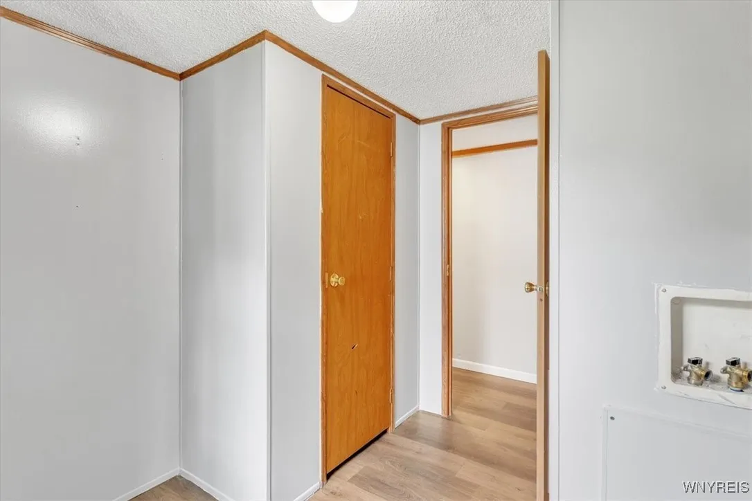 1172 Underwood Court, Lockport Town, New York 1409, Lockport Town, New York 14094, 3 Bedrooms Bedrooms, 8 Rooms Rooms,2 BathroomsBathrooms,Residential,For Sale,1172 Underwood Court, Lockport Town, New York 1409,0,B1613092