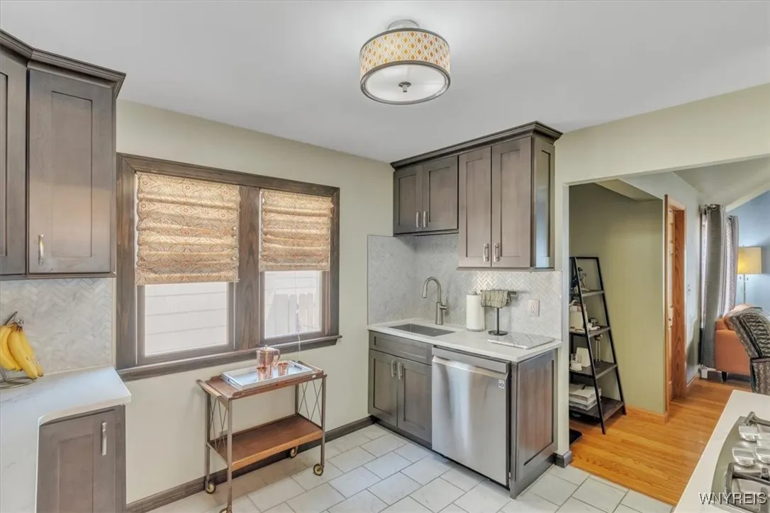 172 Westgate Road, Tonawanda-town, New York 14217, Tonawanda, New York 14217, 3 Bedrooms Bedrooms, 9 Rooms Rooms,1 BathroomBathrooms,Residential,Closed,172 Westgate Road, Tonawanda-town, New York 14217,B1602565