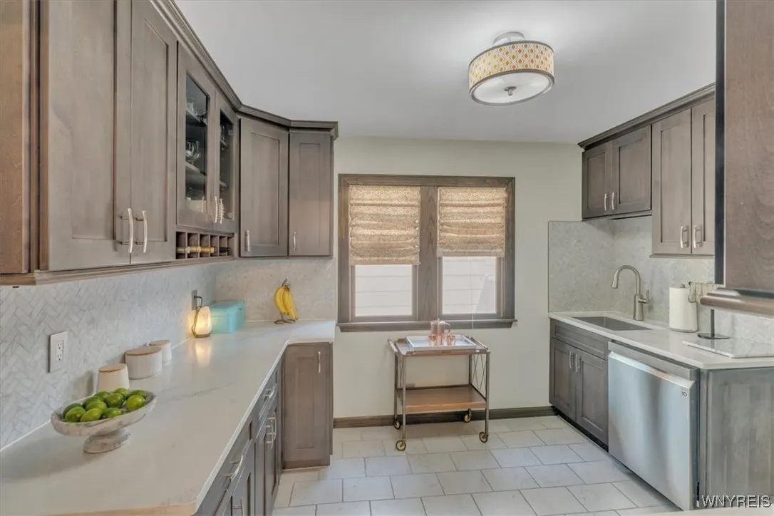172 Westgate Road, Tonawanda-town, New York 14217, Tonawanda, New York 14217, 3 Bedrooms Bedrooms, 9 Rooms Rooms,1 BathroomBathrooms,Residential,Closed,172 Westgate Road, Tonawanda-town, New York 14217,B1602565