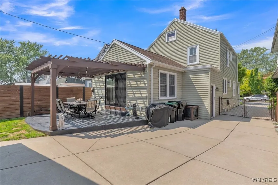 172 Westgate Road, Tonawanda-town, New York 14217, Tonawanda, New York 14217, 3 Bedrooms Bedrooms, 9 Rooms Rooms,1 BathroomBathrooms,Residential,Closed,172 Westgate Road, Tonawanda-town, New York 14217,B1602565
