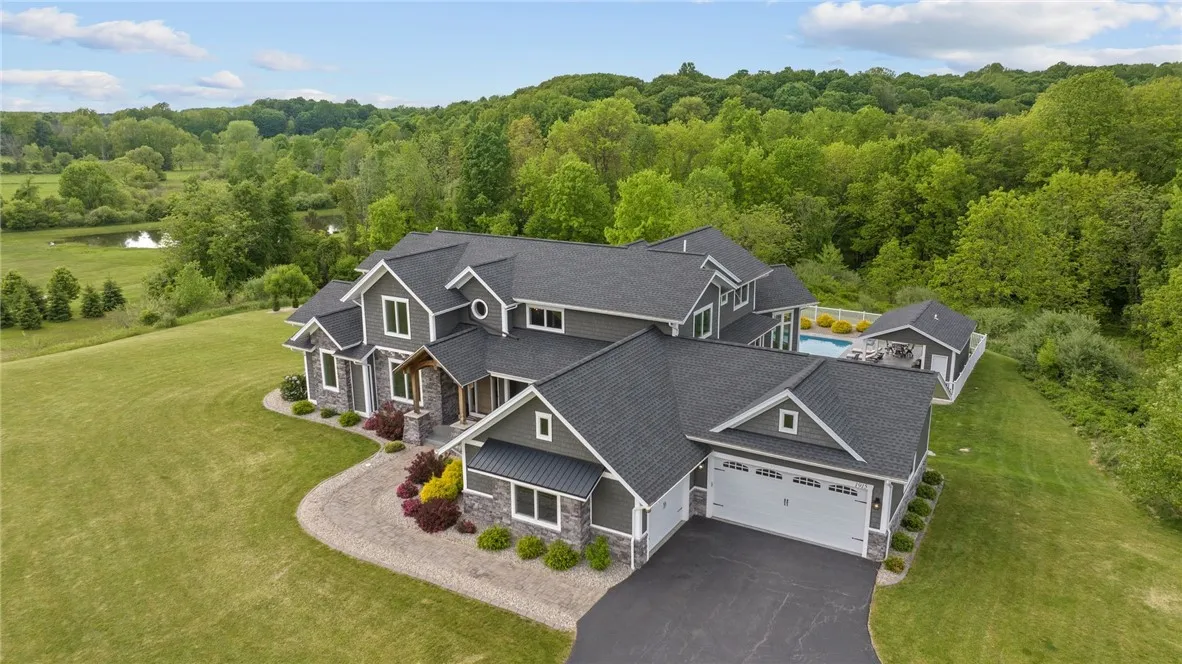 1915 Factors, West Bloomfield, New York 14475, West Bloomfield, New York 14475, 5 Bedrooms Bedrooms, 13 Rooms Rooms,4 BathroomsBathrooms,Residential,Closed,1915 Factors, West Bloomfield, New York 14475,R1612626