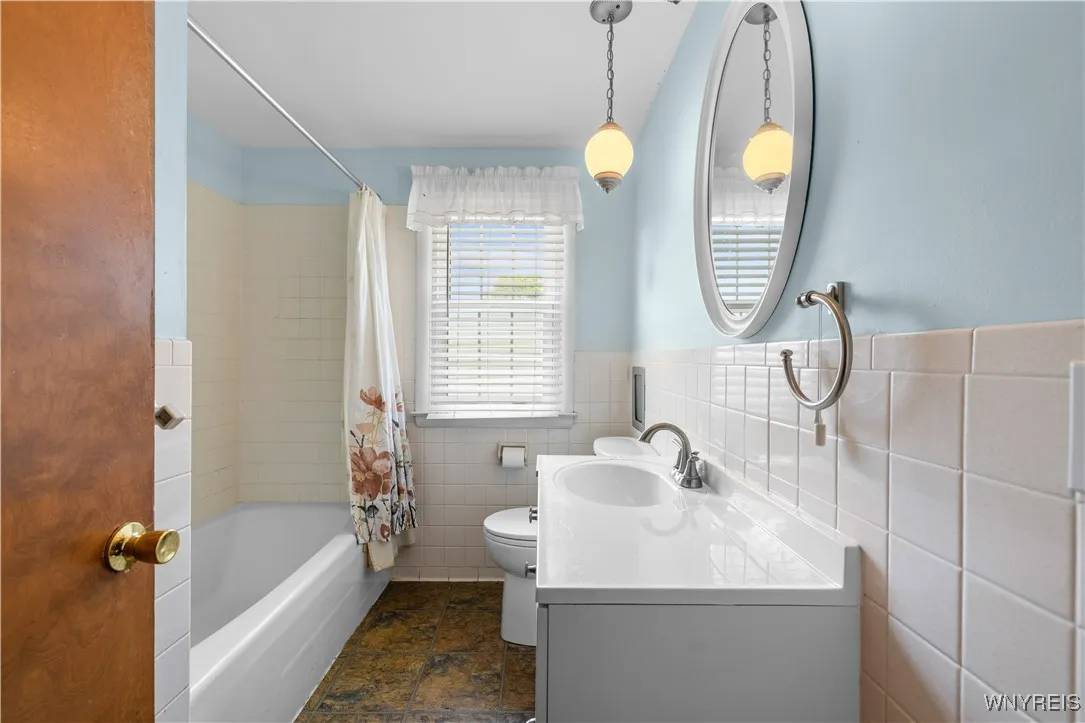 3694 Blair Court, Hamburg, New York 14219, Hamburg, New York 14219, 3 Bedrooms Bedrooms, 7 Rooms Rooms,1 BathroomBathrooms,Residential,Closed,3694 Blair Court, Hamburg, New York 14219,0,B1611259 3694 Blair Court, Hamburg, New York 14219, Hamburg, New York 14219, 3 Bedrooms Bedrooms, 7 Rooms Rooms,1 BathroomBathrooms,Residential,Closed,3694 Blair Court, Hamburg, New York 14219,0,B1611259
