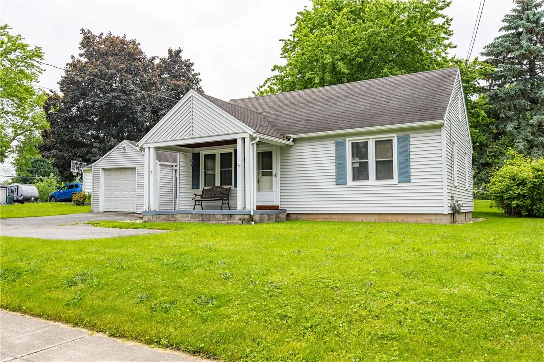 223 South Avenue, Parma, New York 14468, Parma, New York 14468, 2 Bedrooms Bedrooms, 6 Rooms Rooms,1 BathroomBathrooms,Residential,Closed,223 South Avenue, Parma, New York 14468,R1613310