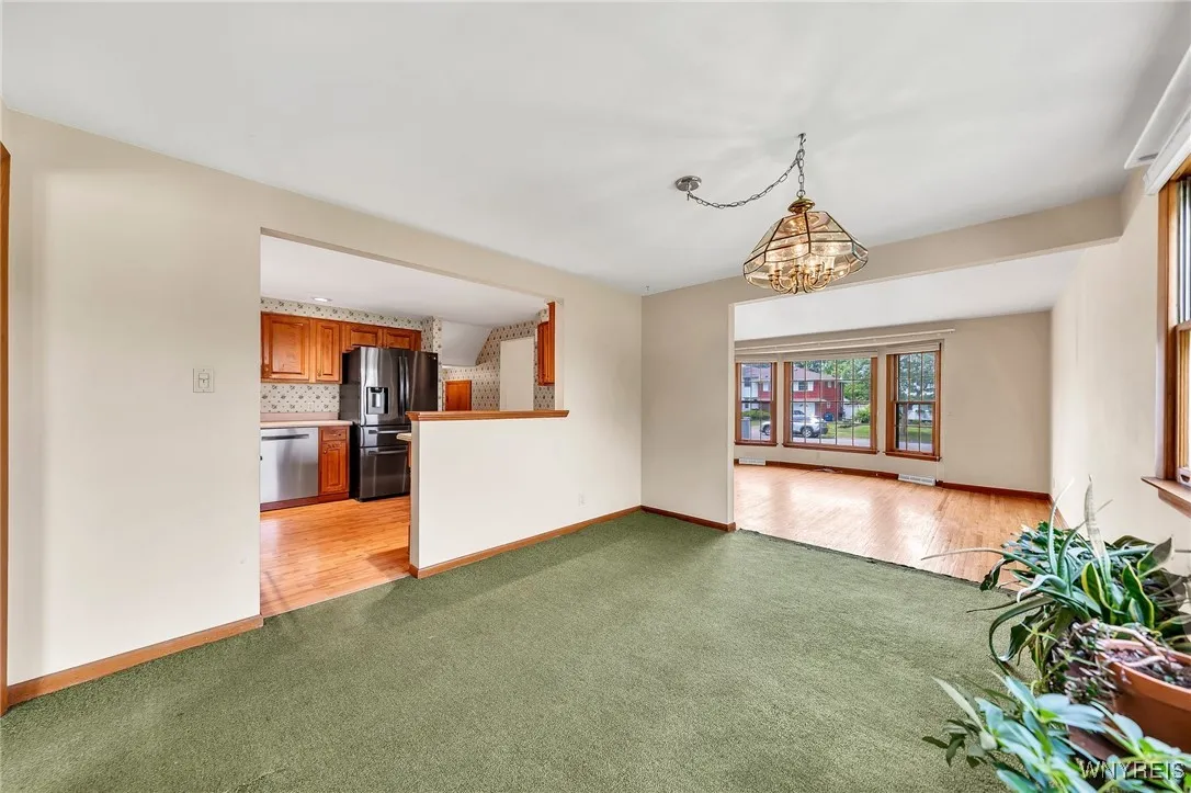 27 Lynn Lea Street, Amherst, New York 14221, Amherst, New York 14221, 4 Bedrooms Bedrooms, 9 Rooms Rooms,2 BathroomsBathrooms,Residential,Closed,27 Lynn Lea Street, Amherst, New York 14221,0,B1613030