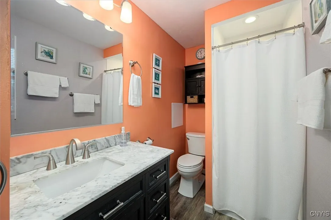 1 Christopher Circle, New Hartford, New York 13413, New Hartford, New York 13413, 3 Bedrooms Bedrooms, 7 Rooms Rooms,2 BathroomsBathrooms,Residential,Closed,1 Christopher Circle, New Hartford, New York 13413,S1610262