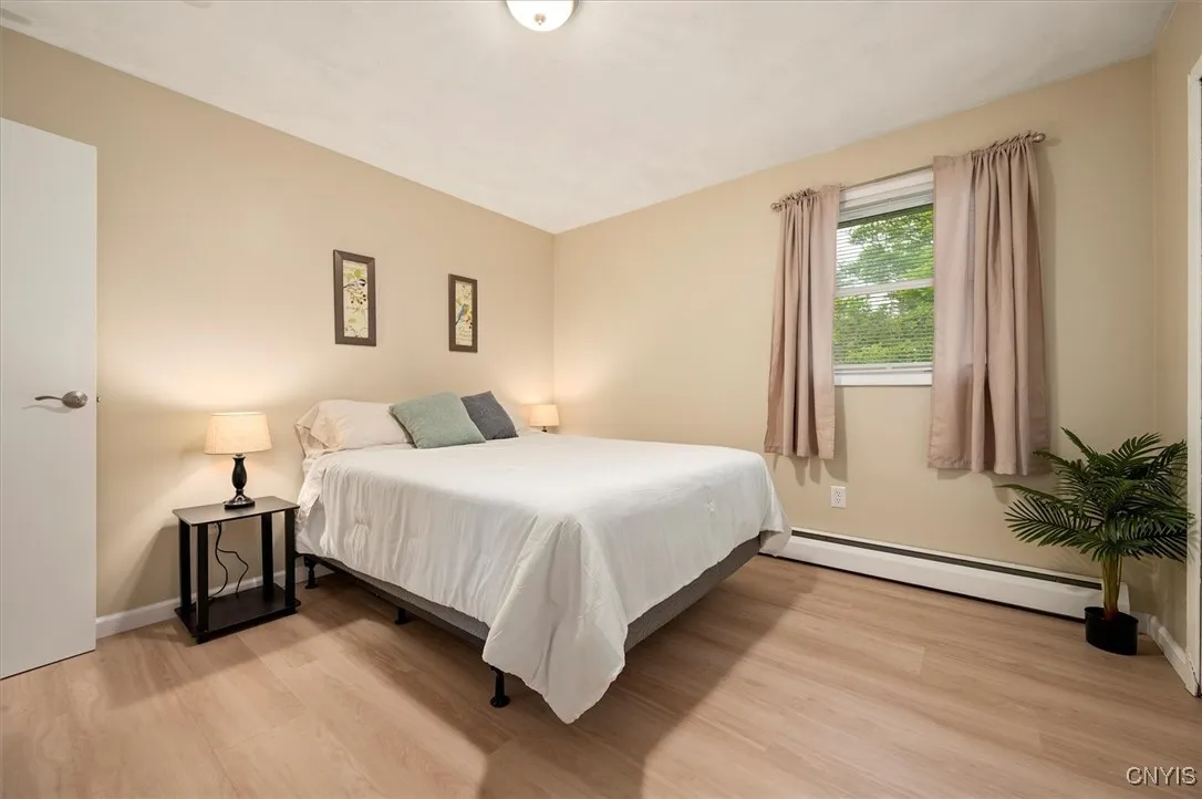 1 Christopher Circle, New Hartford, New York 13413, New Hartford, New York 13413, 3 Bedrooms Bedrooms, 7 Rooms Rooms,2 BathroomsBathrooms,Residential,Closed,1 Christopher Circle, New Hartford, New York 13413,S1610262