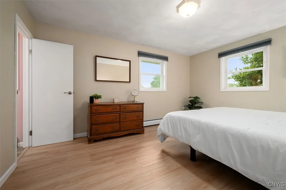 1 Christopher Circle, New Hartford, New York 13413, New Hartford, New York 13413, 3 Bedrooms Bedrooms, 7 Rooms Rooms,2 BathroomsBathrooms,Residential,Closed,1 Christopher Circle, New Hartford, New York 13413,S1610262