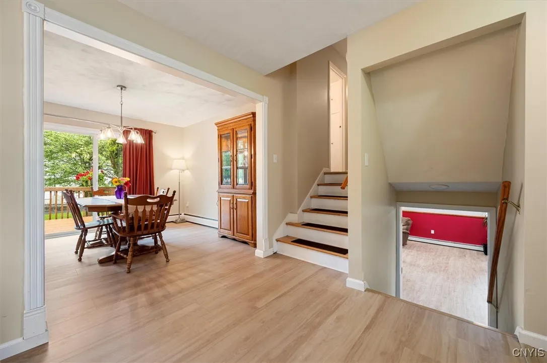 1 Christopher Circle, New Hartford, New York 13413, New Hartford, New York 13413, 3 Bedrooms Bedrooms, 7 Rooms Rooms,2 BathroomsBathrooms,Residential,Closed,1 Christopher Circle, New Hartford, New York 13413,S1610262