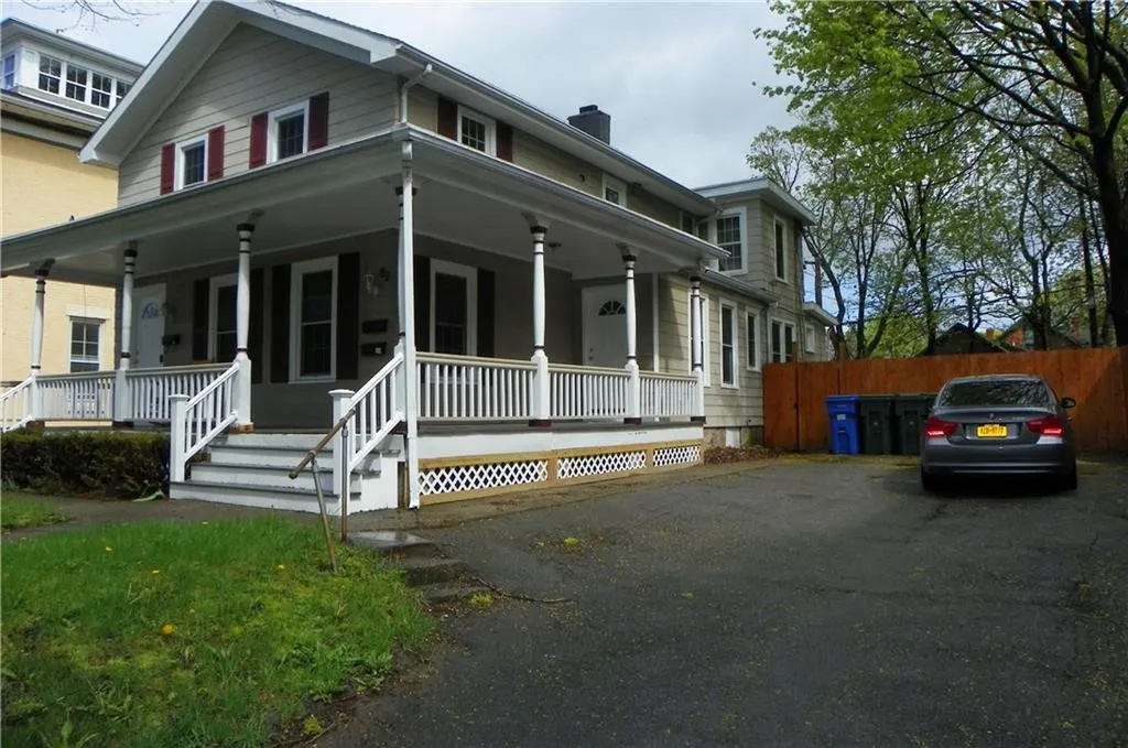 82 Adams Street 82, Rochester, New York 14608, Rochester, New York 14608, 1 Bedroom Bedrooms, 3 Rooms Rooms,1 BathroomBathrooms,Residential Lease,Closed,82 Adams Street 82, Rochester, New York 14608,0,R1613353