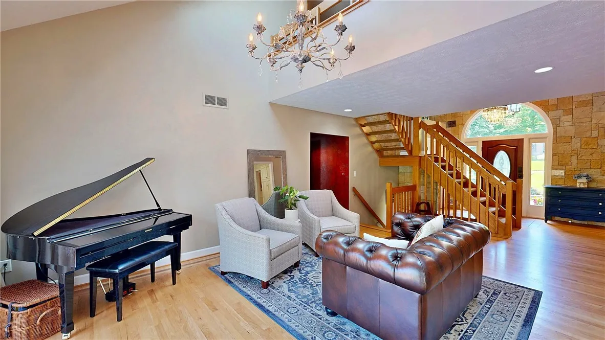 11 Sunrise Park, Pittsford, New York 14534, Pittsford, New York 14534, 4 Bedrooms Bedrooms, 11 Rooms Rooms,3 BathroomsBathrooms,Residential,For Sale,11 Sunrise Park, Pittsford, New York 14534,R1612175