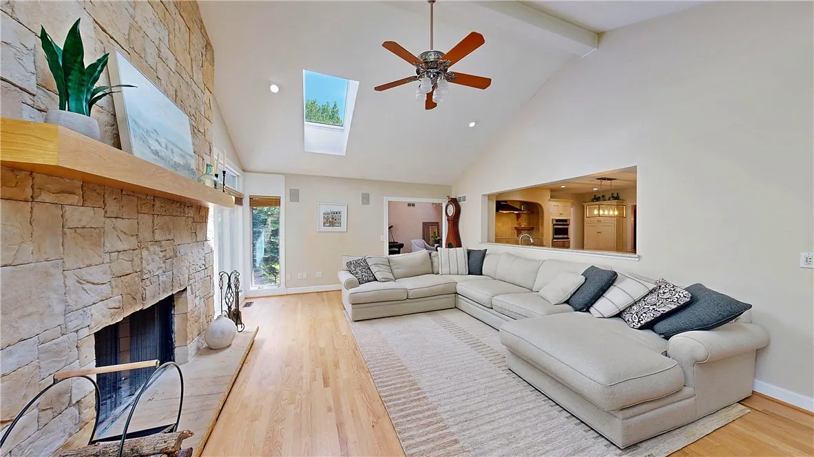 11 Sunrise Park, Pittsford, New York 14534, Pittsford, New York 14534, 4 Bedrooms Bedrooms, 11 Rooms Rooms,3 BathroomsBathrooms,Residential,For Sale,11 Sunrise Park, Pittsford, New York 14534,R1612175