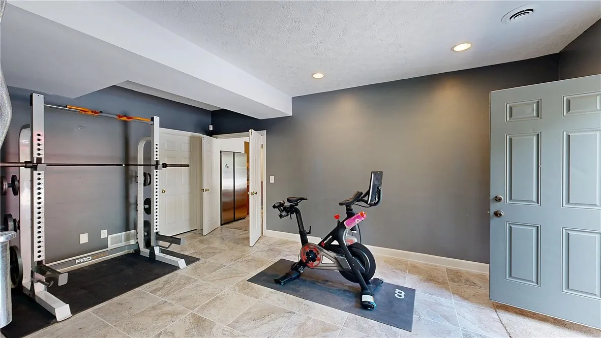 11 Sunrise Park, Pittsford, New York 14534, Pittsford, New York 14534, 4 Bedrooms Bedrooms, 11 Rooms Rooms,3 BathroomsBathrooms,Residential,For Sale,11 Sunrise Park, Pittsford, New York 14534,R1612175