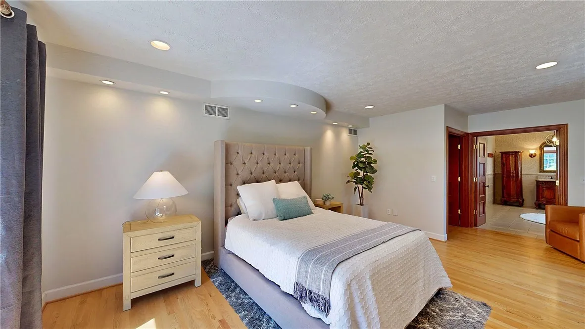 11 Sunrise Park, Pittsford, New York 14534, Pittsford, New York 14534, 4 Bedrooms Bedrooms, 11 Rooms Rooms,3 BathroomsBathrooms,Residential,For Sale,11 Sunrise Park, Pittsford, New York 14534,R1612175