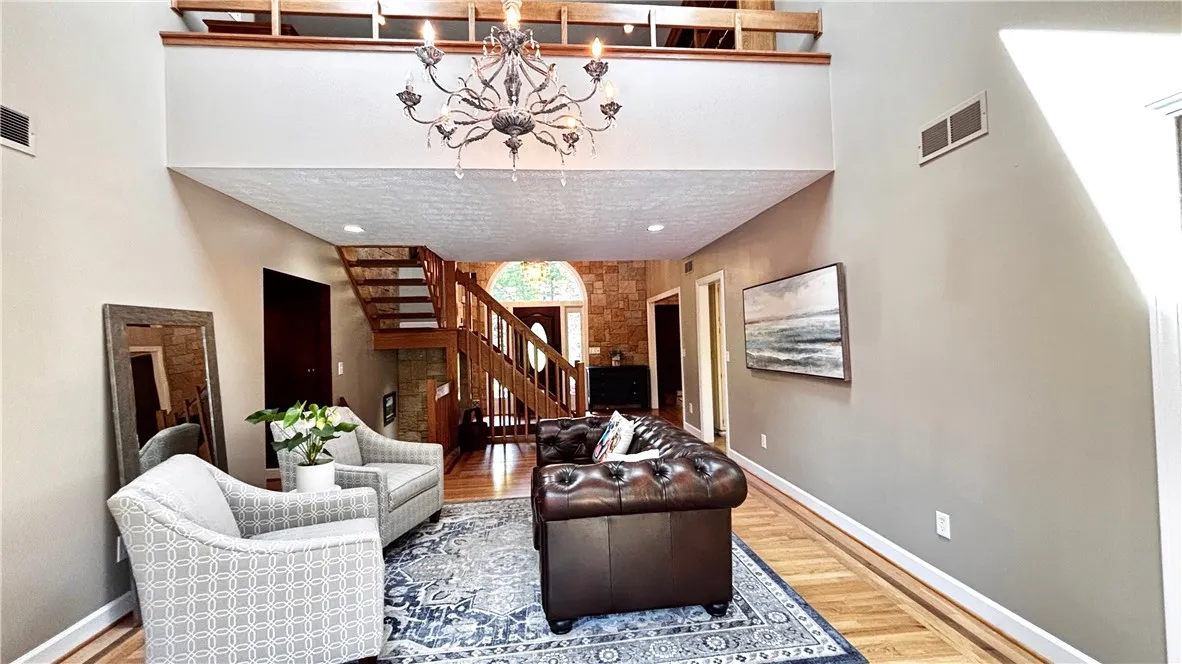 11 Sunrise Park, Pittsford, New York 14534, Pittsford, New York 14534, 4 Bedrooms Bedrooms, 11 Rooms Rooms,3 BathroomsBathrooms,Residential,For Sale,11 Sunrise Park, Pittsford, New York 14534,R1612175