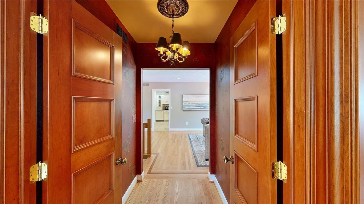 11 Sunrise Park, Pittsford, New York 14534, Pittsford, New York 14534, 4 Bedrooms Bedrooms, 11 Rooms Rooms,3 BathroomsBathrooms,Residential,For Sale,11 Sunrise Park, Pittsford, New York 14534,R1612175