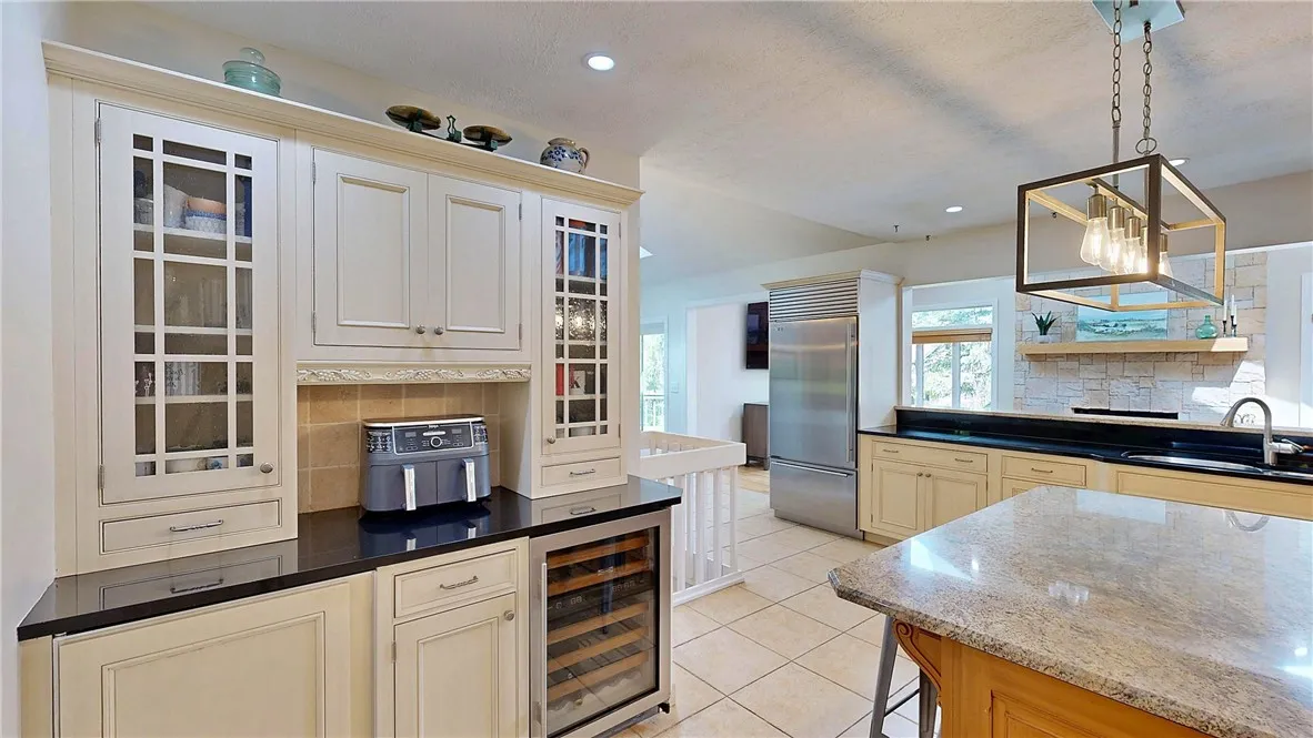 11 Sunrise Park, Pittsford, New York 14534, Pittsford, New York 14534, 4 Bedrooms Bedrooms, 11 Rooms Rooms,3 BathroomsBathrooms,Residential,For Sale,11 Sunrise Park, Pittsford, New York 14534,R1612175