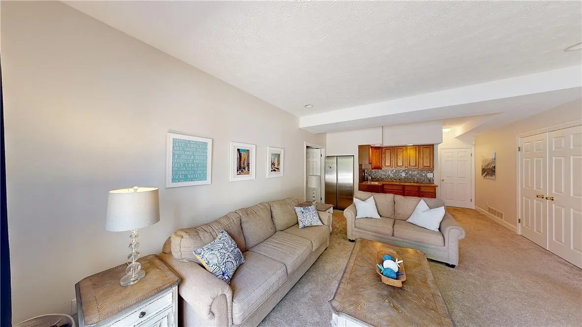 11 Sunrise Park, Pittsford, New York 14534, Pittsford, New York 14534, 4 Bedrooms Bedrooms, 11 Rooms Rooms,3 BathroomsBathrooms,Residential,For Sale,11 Sunrise Park, Pittsford, New York 14534,R1612175