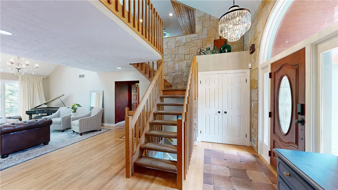 11 Sunrise Park, Pittsford, New York 14534, Pittsford, New York 14534, 4 Bedrooms Bedrooms, 11 Rooms Rooms,3 BathroomsBathrooms,Residential,For Sale,11 Sunrise Park, Pittsford, New York 14534,R1612175