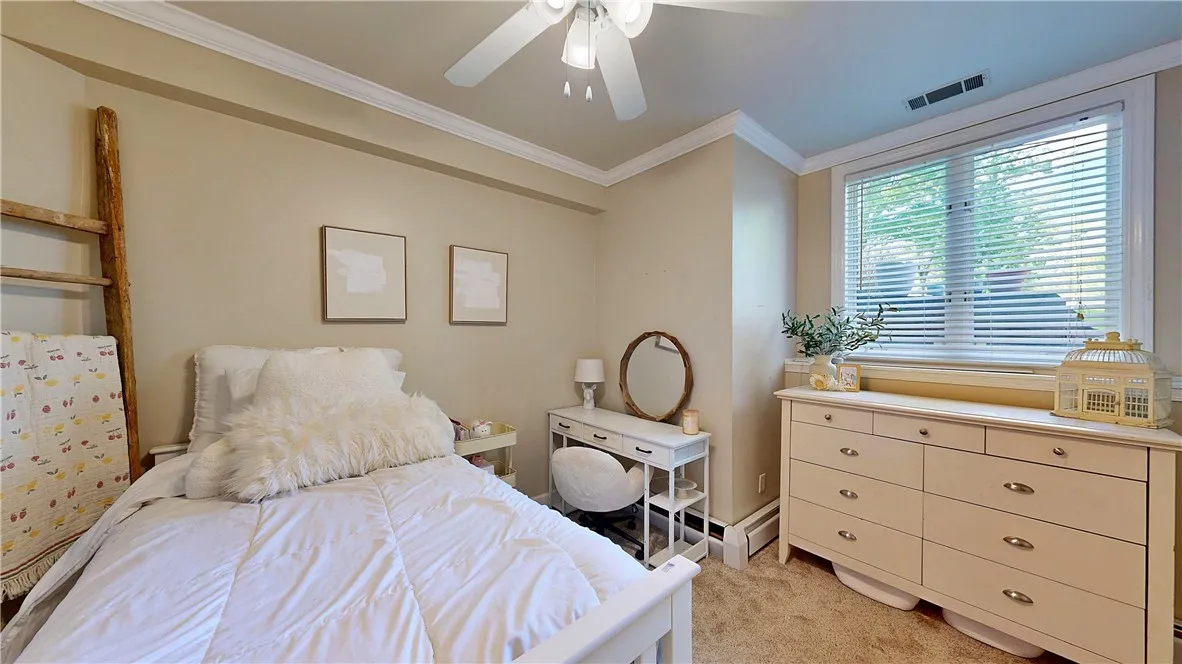 11 Sunrise Park, Pittsford, New York 14534, Pittsford, New York 14534, 4 Bedrooms Bedrooms, 11 Rooms Rooms,3 BathroomsBathrooms,Residential,For Sale,11 Sunrise Park, Pittsford, New York 14534,R1612175