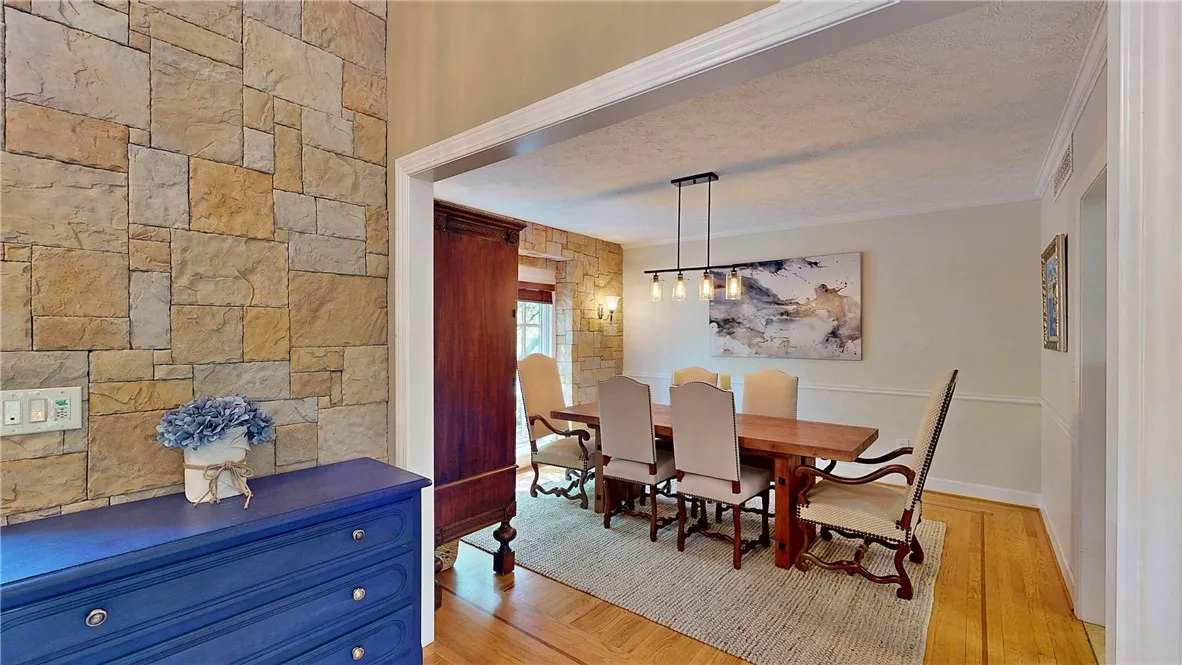 11 Sunrise Park, Pittsford, New York 14534, Pittsford, New York 14534, 4 Bedrooms Bedrooms, 11 Rooms Rooms,3 BathroomsBathrooms,Residential,For Sale,11 Sunrise Park, Pittsford, New York 14534,R1612175