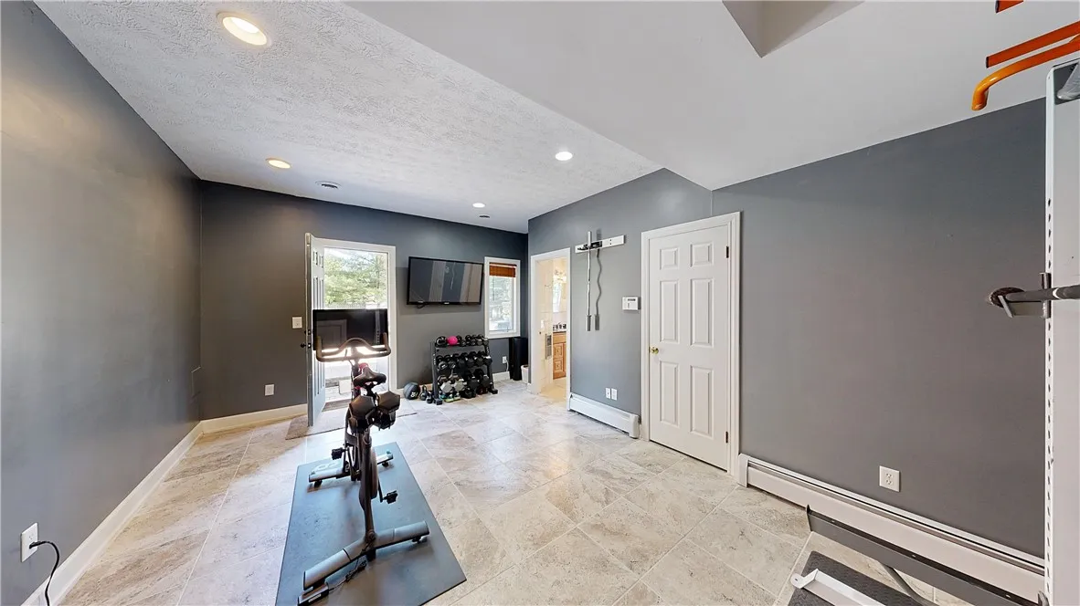11 Sunrise Park, Pittsford, New York 14534, Pittsford, New York 14534, 4 Bedrooms Bedrooms, 11 Rooms Rooms,3 BathroomsBathrooms,Residential,For Sale,11 Sunrise Park, Pittsford, New York 14534,R1612175