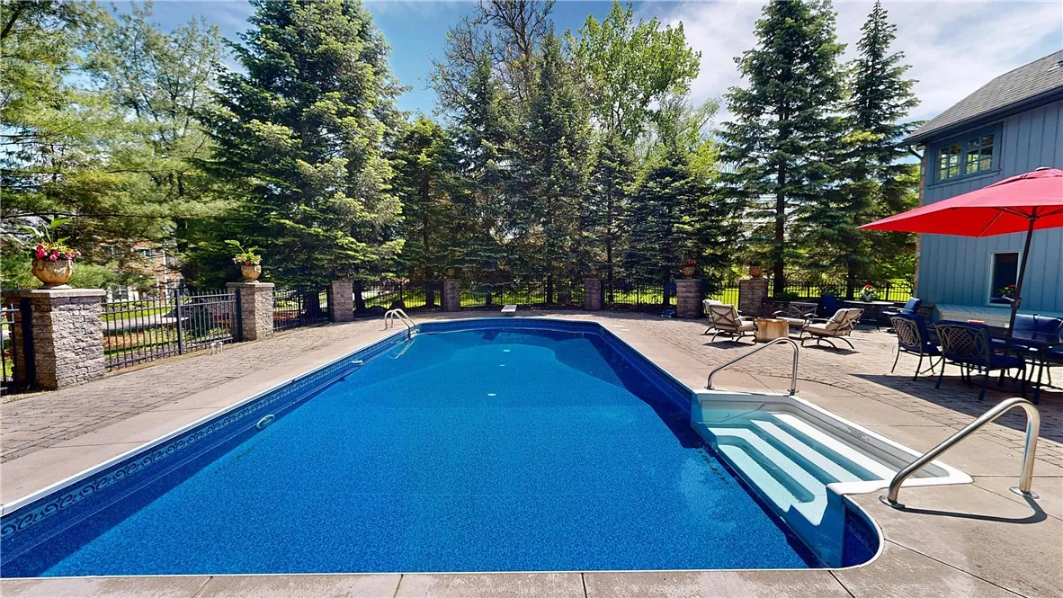 11 Sunrise Park, Pittsford, New York 14534, Pittsford, New York 14534, 4 Bedrooms Bedrooms, 11 Rooms Rooms,3 BathroomsBathrooms,Residential,For Sale,11 Sunrise Park, Pittsford, New York 14534,R1612175