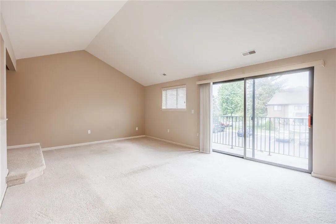 26-8 Great Wood Court, Perinton, New York 14450, Perinton, New York 14450, 1 Bedroom Bedrooms, 4 Rooms Rooms,1 BathroomBathrooms,Residential,Closed,26-8 Great Wood Court, Perinton, New York 14450,0,R1612038