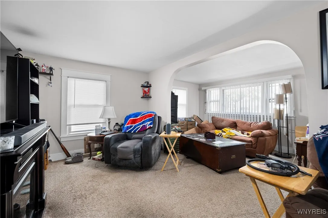 104 Lyndale Avenue, Tonawanda-town, New York 14223, Tonawanda, New York 14223, 6 Bedrooms Bedrooms, ,2 BathroomsBathrooms,Residential,Closed,104 Lyndale Avenue, Tonawanda-town, New York 14223,B1613300