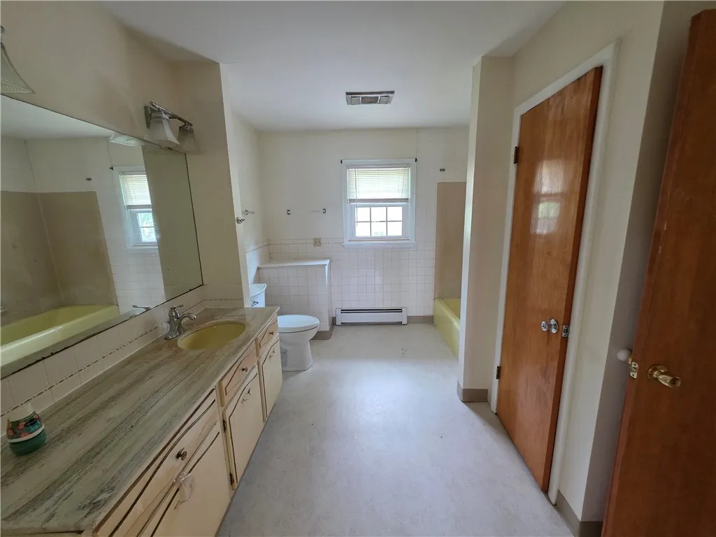 266 West Third Street, Corning-city, New York 1483, Corning City, New York 14830, 3 Bedrooms Bedrooms, 7 Rooms Rooms,2 BathroomsBathrooms,Residential,Closed,266 West Third Street, Corning-city, New York 1483,0,R1613114