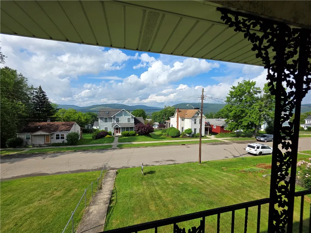 266 West Third Street, Corning-city, New York 1483, Corning City, New York 14830, 3 Bedrooms Bedrooms, 7 Rooms Rooms,2 BathroomsBathrooms,Residential,Closed,266 West Third Street, Corning-city, New York 1483,0,R1613114