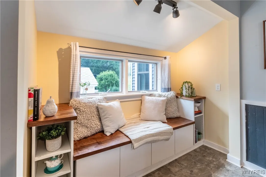 37 Barton Street, Buffalo, New York 14213, Buffalo, New York 14213, 2 Bedrooms Bedrooms, 6 Rooms Rooms,2 BathroomsBathrooms,Residential,Closed,37 Barton Street, Buffalo, New York 14213,0,B1612928