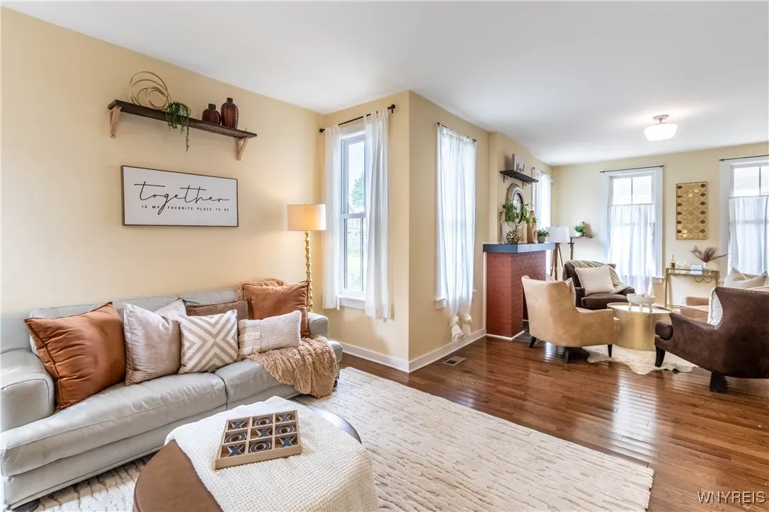 37 Barton Street, Buffalo, New York 14213, Buffalo, New York 14213, 2 Bedrooms Bedrooms, 6 Rooms Rooms,2 BathroomsBathrooms,Residential,Closed,37 Barton Street, Buffalo, New York 14213,0,B1612928