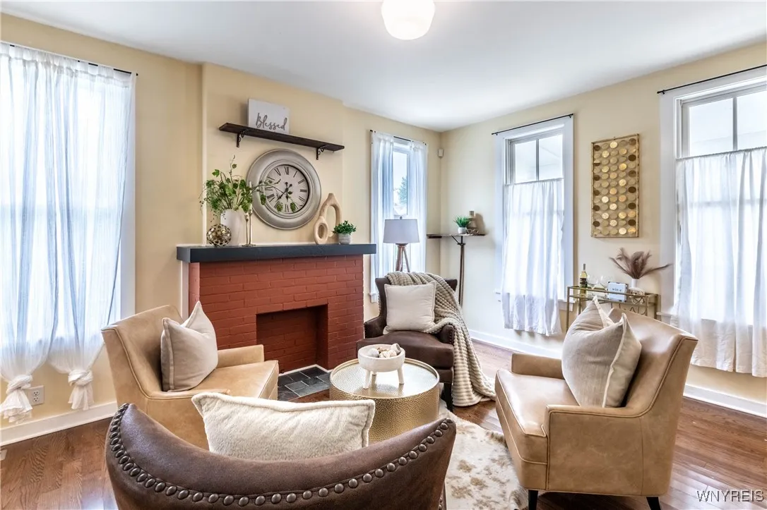 37 Barton Street, Buffalo, New York 14213, Buffalo, New York 14213, 2 Bedrooms Bedrooms, 6 Rooms Rooms,2 BathroomsBathrooms,Residential,Closed,37 Barton Street, Buffalo, New York 14213,0,B1612928