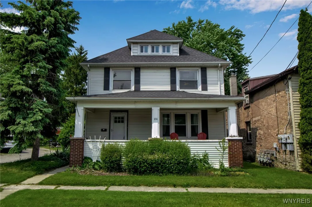 131 Green St, Lockport-city, New York 14094, Lockport City, New York 14094, 4 Bedrooms Bedrooms, 7 Rooms Rooms,1 BathroomBathrooms,Residential,Closed,131 Green St, Lockport-city, New York 14094,0,B1612954