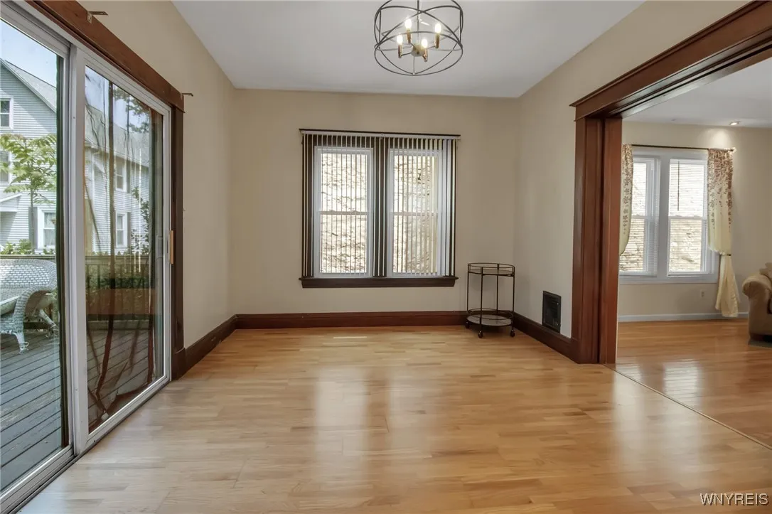 131 Green St, Lockport-city, New York 14094, Lockport City, New York 14094, 4 Bedrooms Bedrooms, 7 Rooms Rooms,1 BathroomBathrooms,Residential,Closed,131 Green St, Lockport-city, New York 14094,0,B1612954
