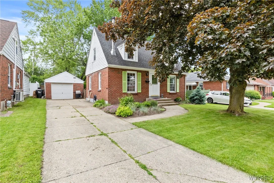 307 Glencove Road, Tonawanda-town, New York 14223, Tonawanda, New York 14223, 2 Bedrooms Bedrooms, 8 Rooms Rooms,1 BathroomBathrooms,Residential,Closed,307 Glencove Road, Tonawanda-town, New York 14223,B1610296