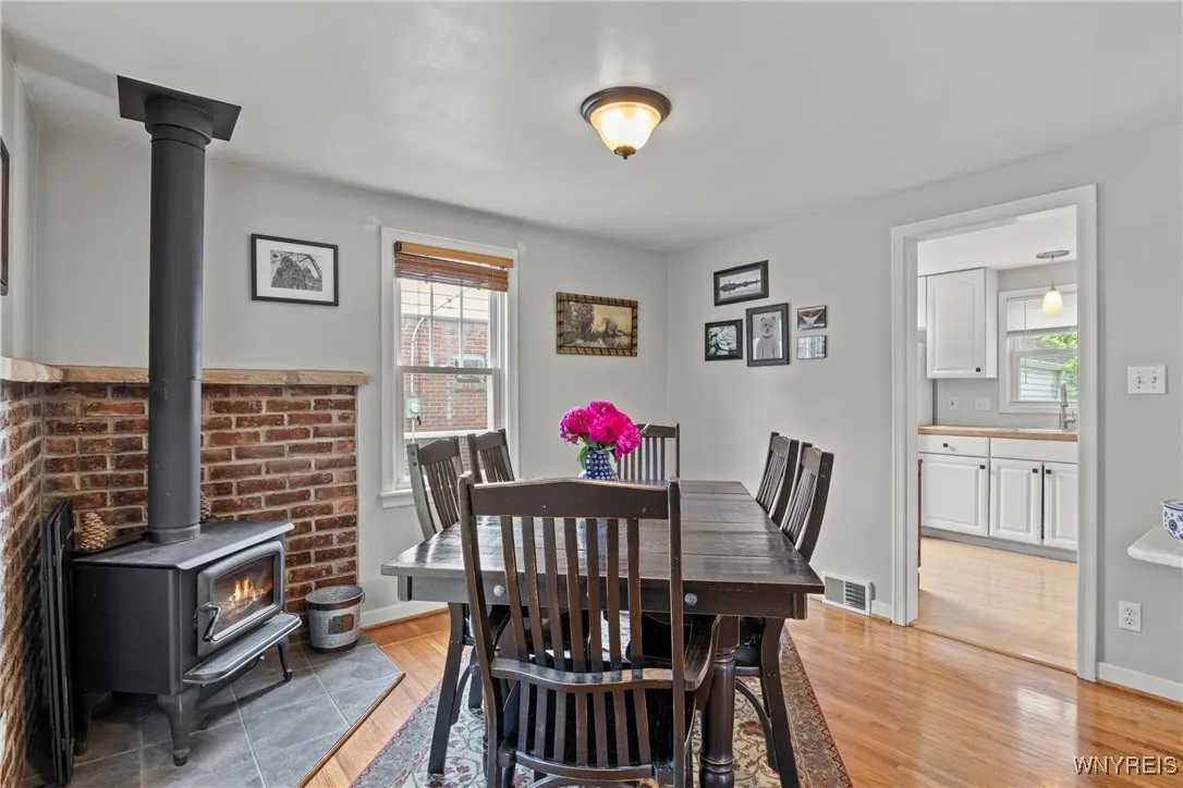 307 Glencove Road, Tonawanda-town, New York 14223, Tonawanda, New York 14223, 2 Bedrooms Bedrooms, 8 Rooms Rooms,1 BathroomBathrooms,Residential,Closed,307 Glencove Road, Tonawanda-town, New York 14223,B1610296