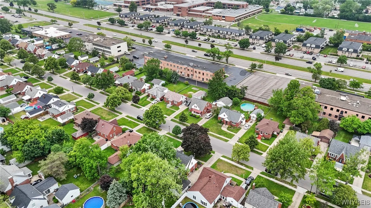 307 Glencove Road, Tonawanda-town, New York 14223, Tonawanda, New York 14223, 2 Bedrooms Bedrooms, 8 Rooms Rooms,1 BathroomBathrooms,Residential,Closed,307 Glencove Road, Tonawanda-town, New York 14223,B1610296