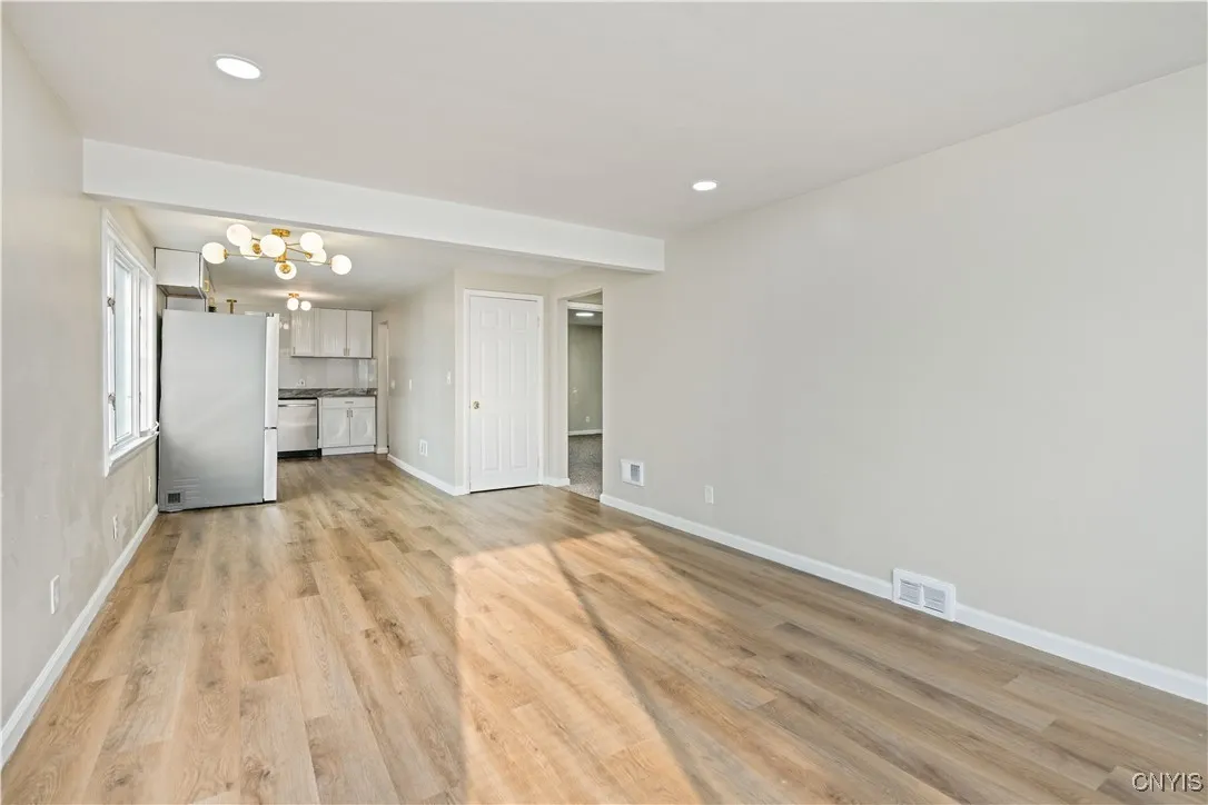 124 Aurora Street, Rochester, New York 14621, Rochester, New York 14621, 3 Bedrooms Bedrooms, 3 Rooms Rooms,1 BathroomBathrooms,Residential,Closed,124 Aurora Street, Rochester, New York 14621,S1613418
