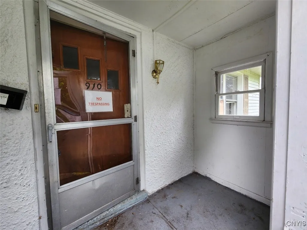 910 Mckinley Avenue, Rome-inside, New York 13440, Rome, New York 13440, 2 Bedrooms Bedrooms, 5 Rooms Rooms,1 BathroomBathrooms,Residential,Closed,910 Mckinley Avenue, Rome-inside, New York 13440,0,S1612882