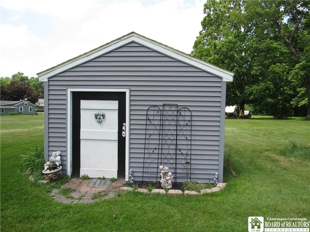 23 Frew Run Street, Carroll, New York 14738, Carroll, New York 14738, 2 Bedrooms Bedrooms, 5 Rooms Rooms,1 BathroomBathrooms,Residential,Closed,23 Frew Run Street, Carroll, New York 14738,0,R1612703