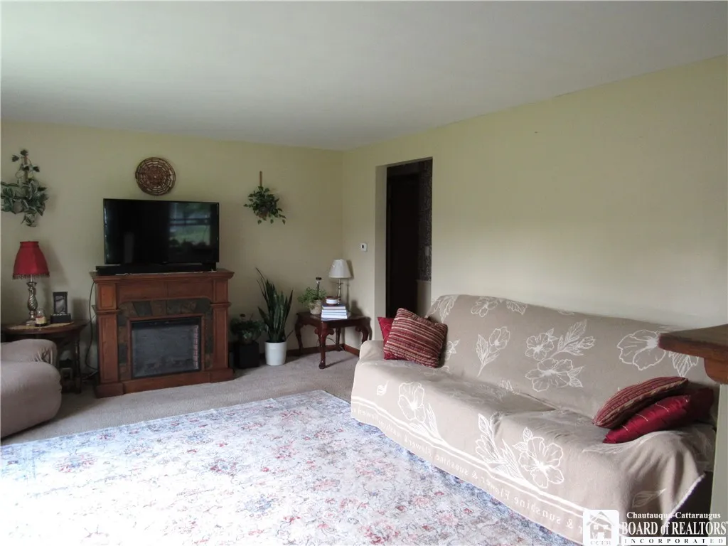 23 Frew Run Street, Carroll, New York 14738, Carroll, New York 14738, 2 Bedrooms Bedrooms, 5 Rooms Rooms,1 BathroomBathrooms,Residential,Closed,23 Frew Run Street, Carroll, New York 14738,0,R1612703