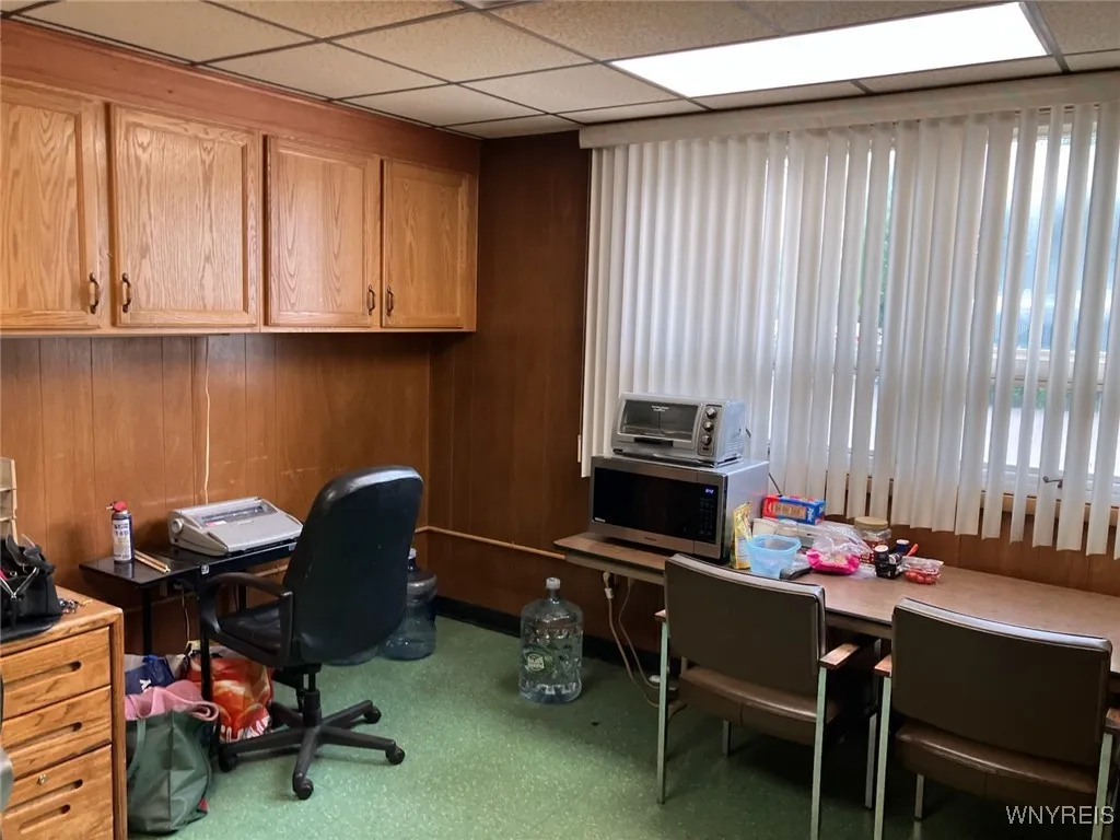 2543 Seneca Avenue, Niagara Falls, New York 14305, Niagara Falls, New York 14305, ,Commercial Sale,Closed,2543 Seneca Avenue, Niagara Falls, New York 14305,0,B1611397