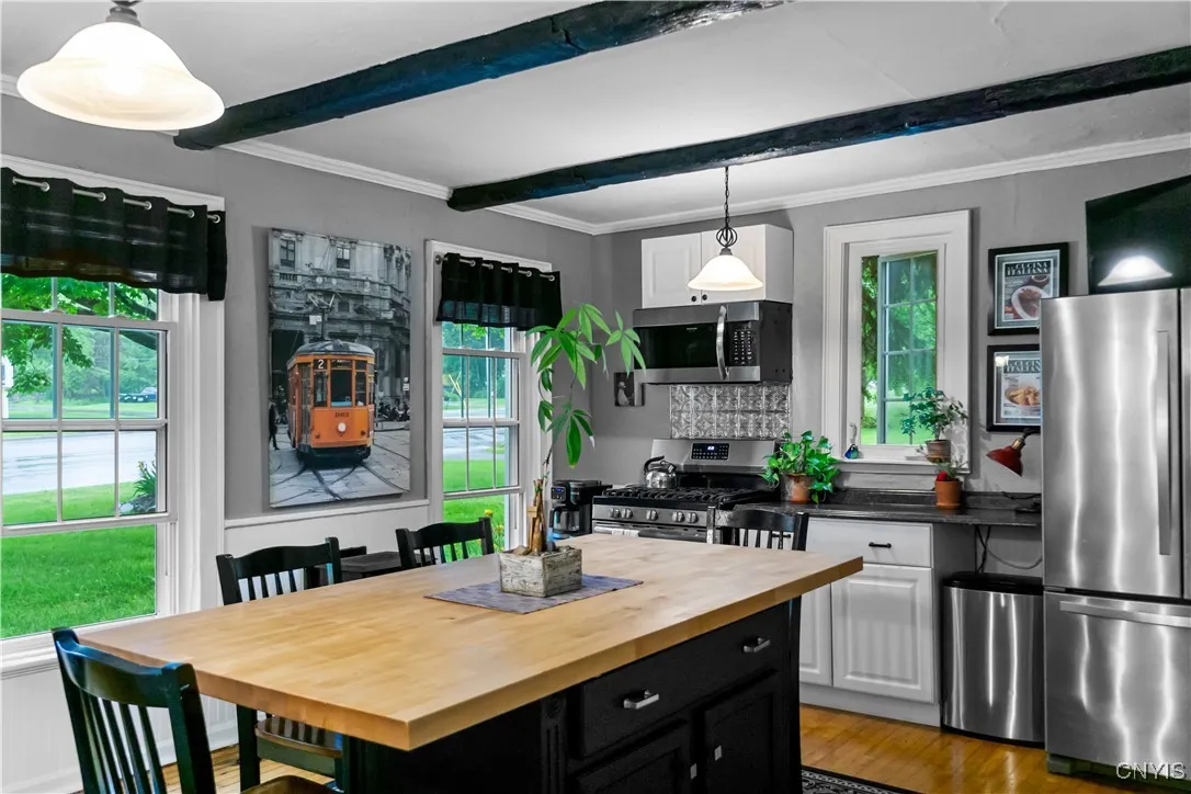 4937 West Seneca, Onondaga, New York 13215, Onondaga, New York 13215, 5 Bedrooms Bedrooms, ,2 BathroomsBathrooms,Residential,For Sale,4937 West Seneca, Onondaga, New York 13215,0,S1612320