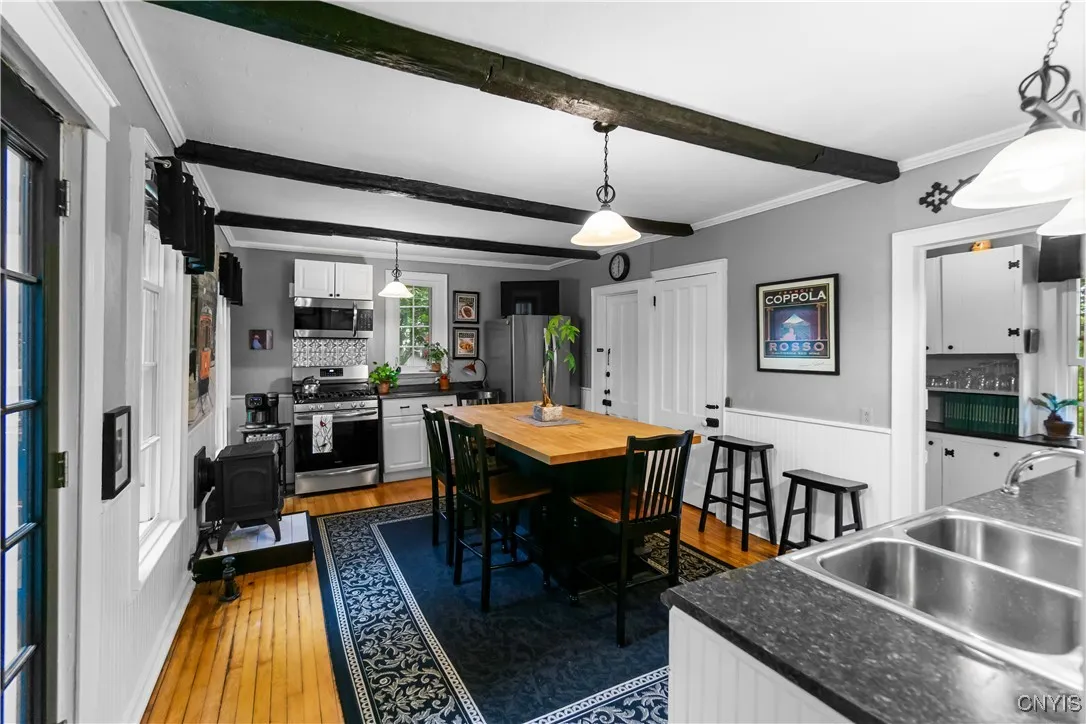 4937 West Seneca, Onondaga, New York 13215, Onondaga, New York 13215, 5 Bedrooms Bedrooms, ,2 BathroomsBathrooms,Residential,For Sale,4937 West Seneca, Onondaga, New York 13215,0,S1612320