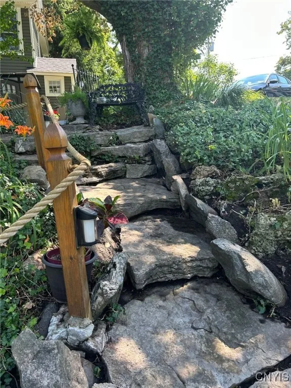 4937 West Seneca, Onondaga, New York 13215, Onondaga, New York 13215, 5 Bedrooms Bedrooms, ,2 BathroomsBathrooms,Residential,For Sale,4937 West Seneca, Onondaga, New York 13215,0,S1612320