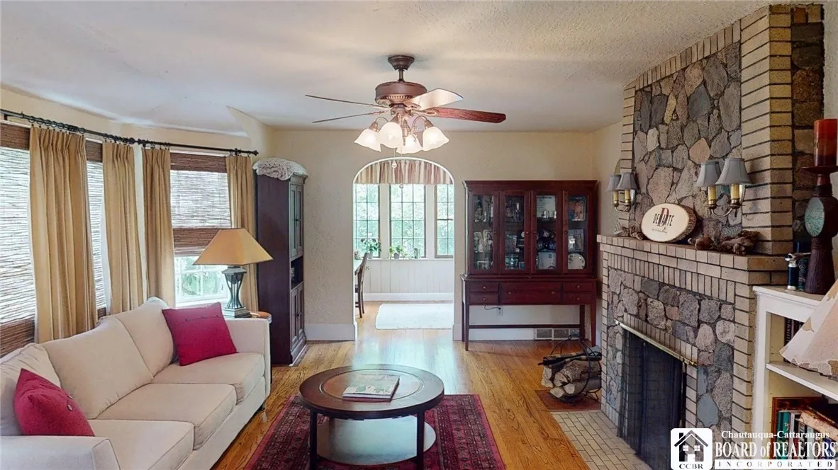 11 Webster Street, Busti, New York 14750, Busti, New York 14750, 3 Bedrooms Bedrooms, 8 Rooms Rooms,1 BathroomBathrooms,Residential,Closed,11 Webster Street, Busti, New York 14750,0,R1612205